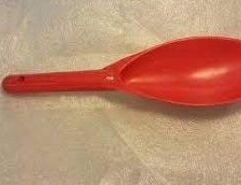 RED TREASURE SCOOP Reinforced plastic scoop designed to recover nuggets and help you locate them in the scoop with your detector.
